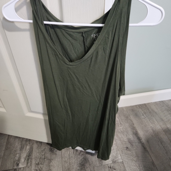 Time and Tru Women's Olive Tank Top - Picture 1 of 2